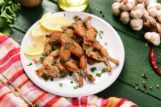 [R0000770] Cuisses de grenouilles sautées à l'ail et aux fines herbes